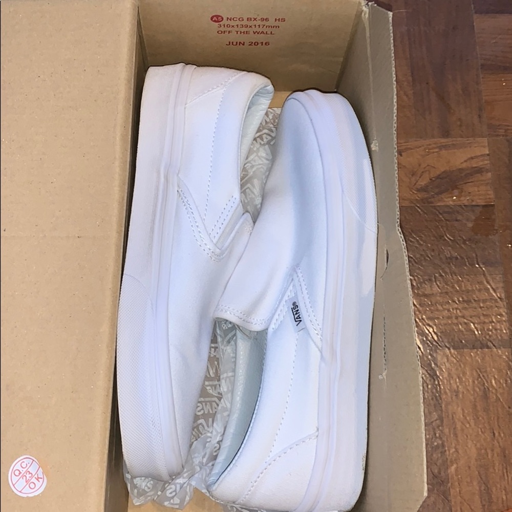true white slip on vans